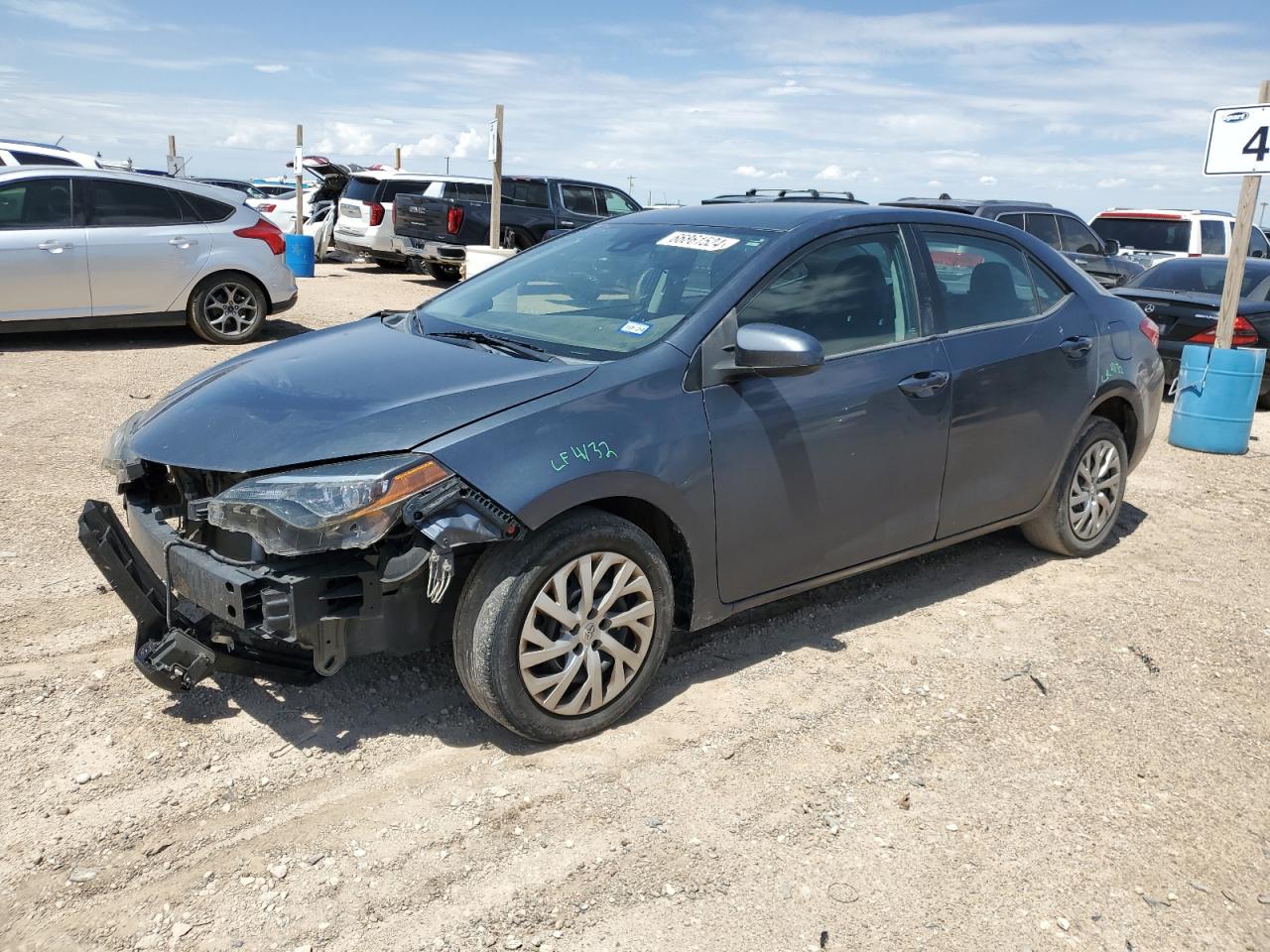 5YFBURHE7HP679817 2017 TOYOTA COROLLA - Image 1