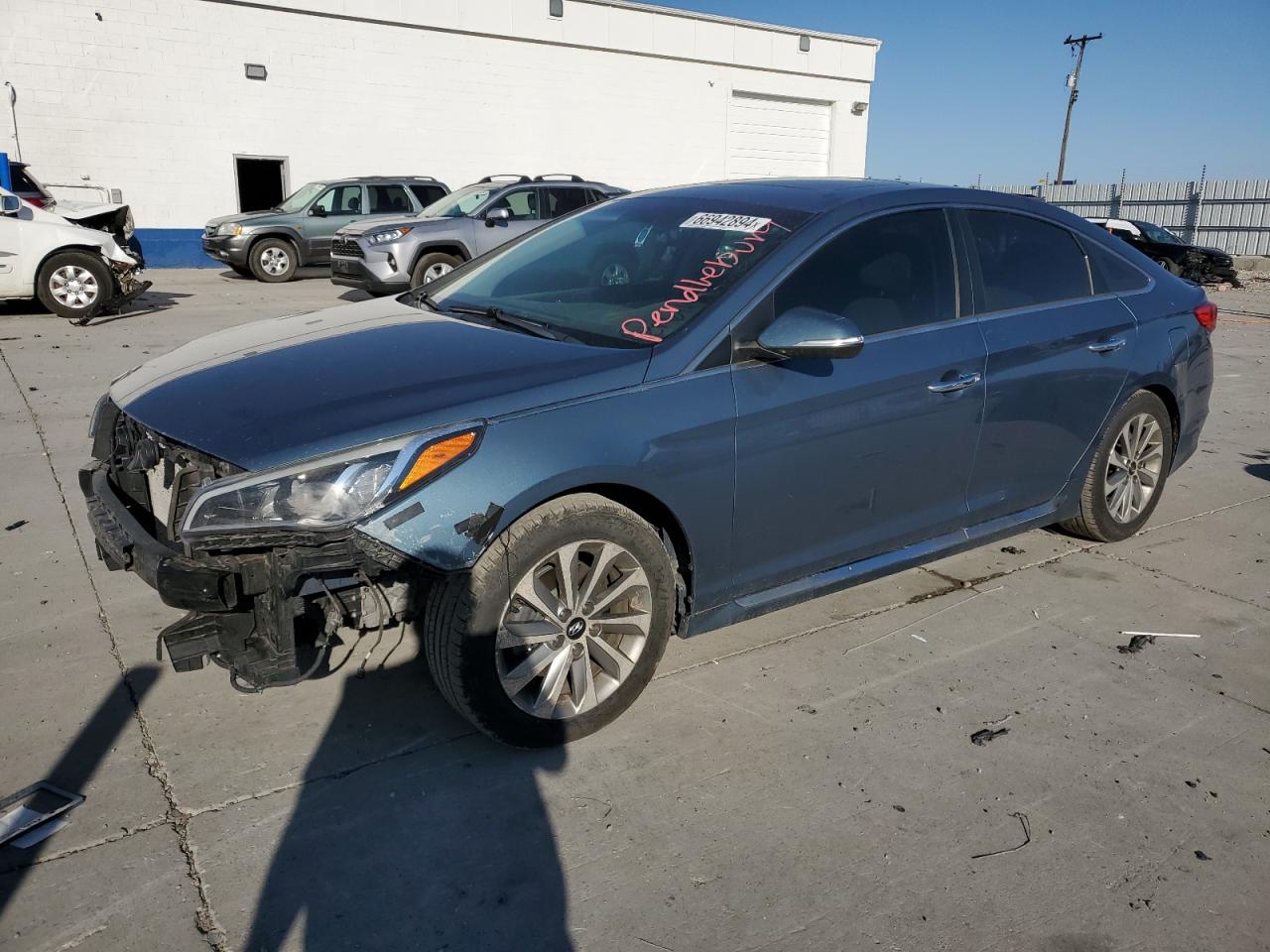 5NPE34AF2HH562763 2017 HYUNDAI SONATA - Image 1