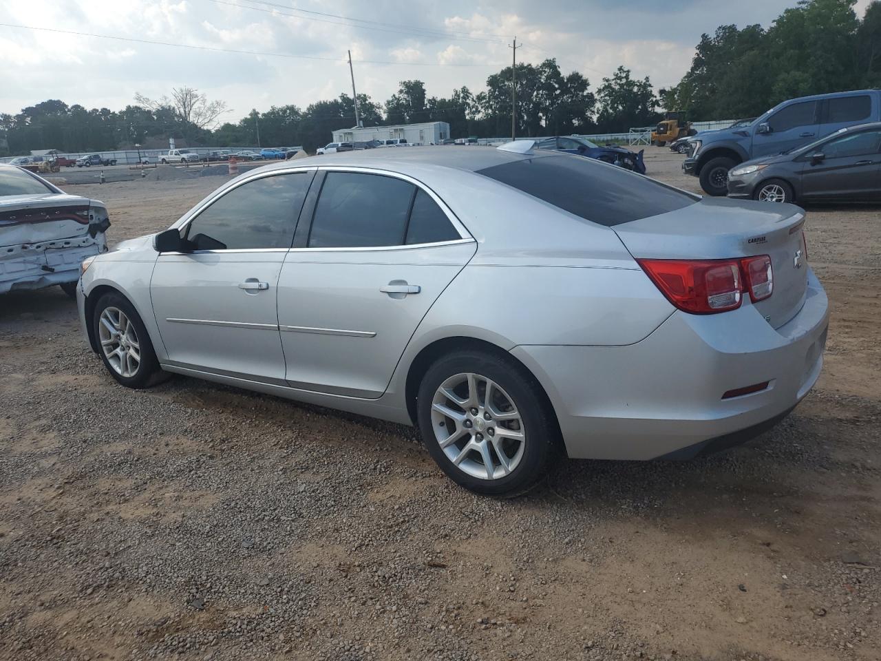 1G11C5SL8FF347106 2015 CHEVROLET MALIBU - Image 2