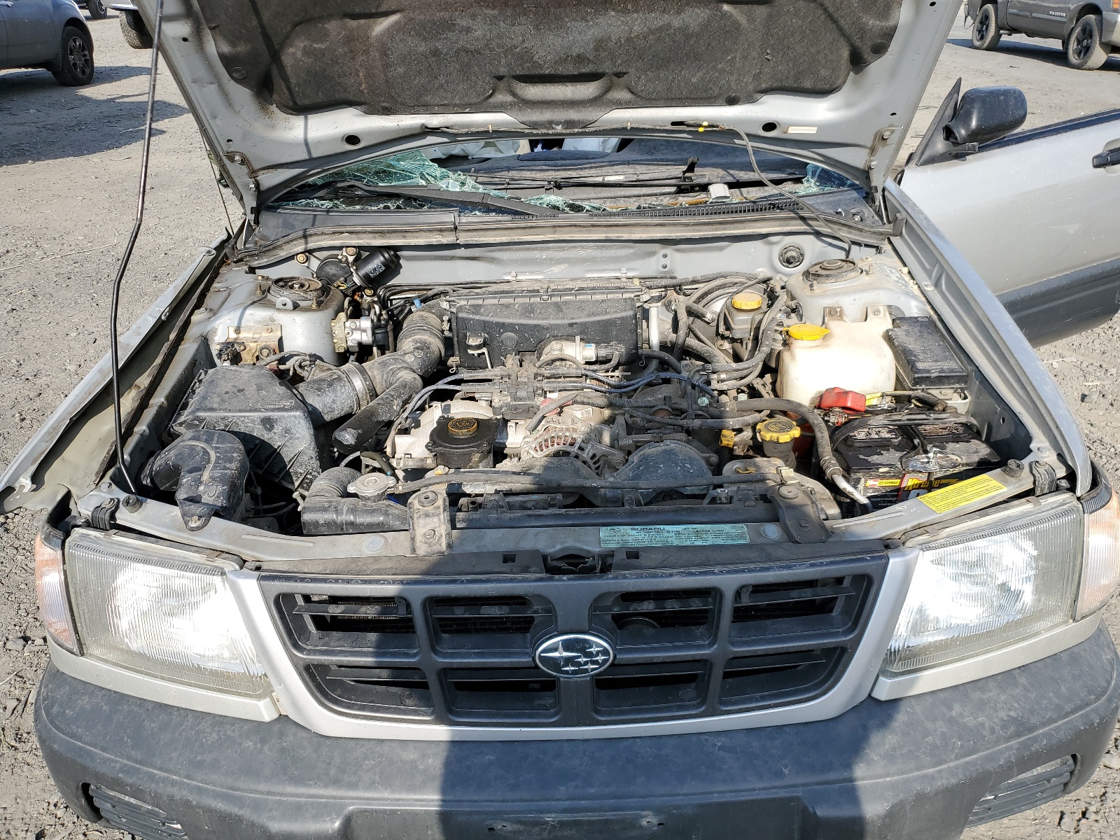 JF1SF6353XH738653 1999 Subaru Forester L