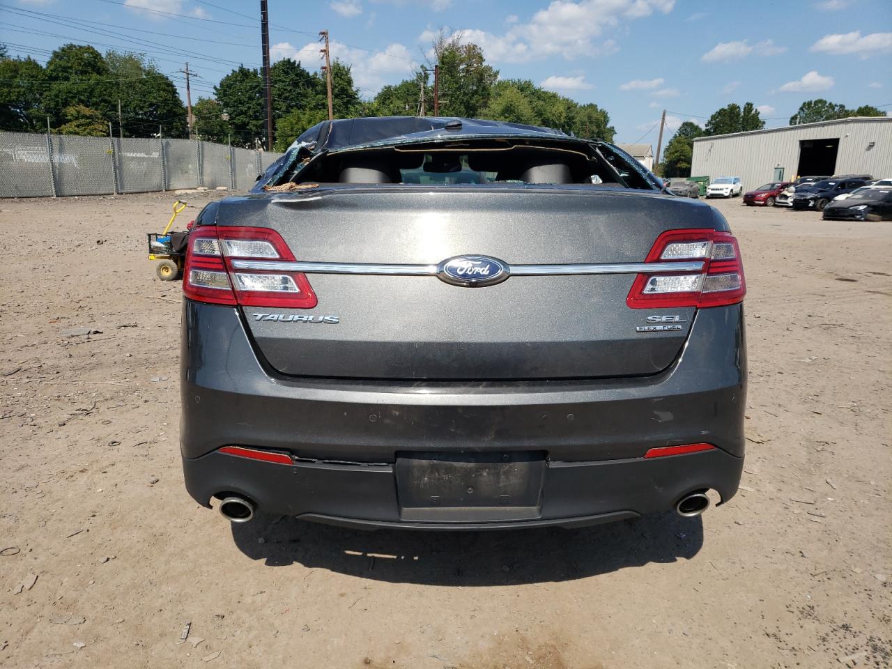 1FAHP2E87GG145133 2016 Ford Taurus Sel