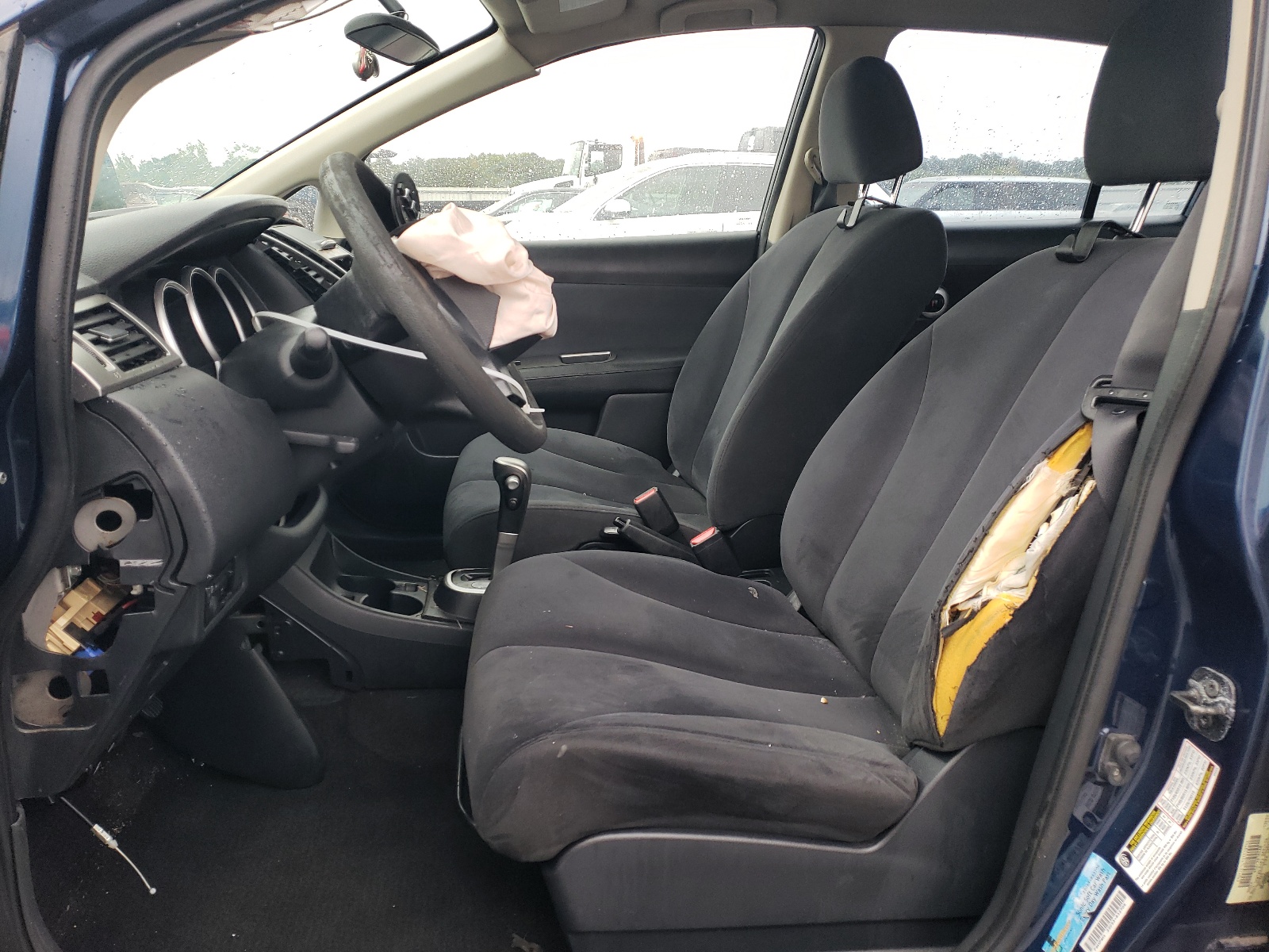 3N1BC11E69L371263 2009 Nissan Versa S