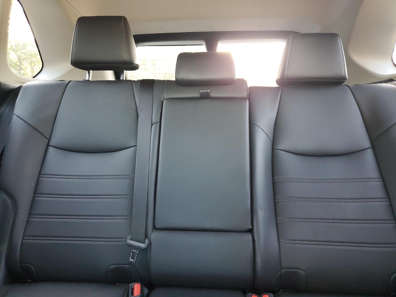 2019 Toyota RAV 4 - Image 10