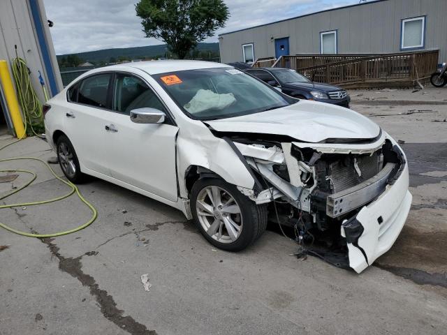  NISSAN ALTIMA 2015 White