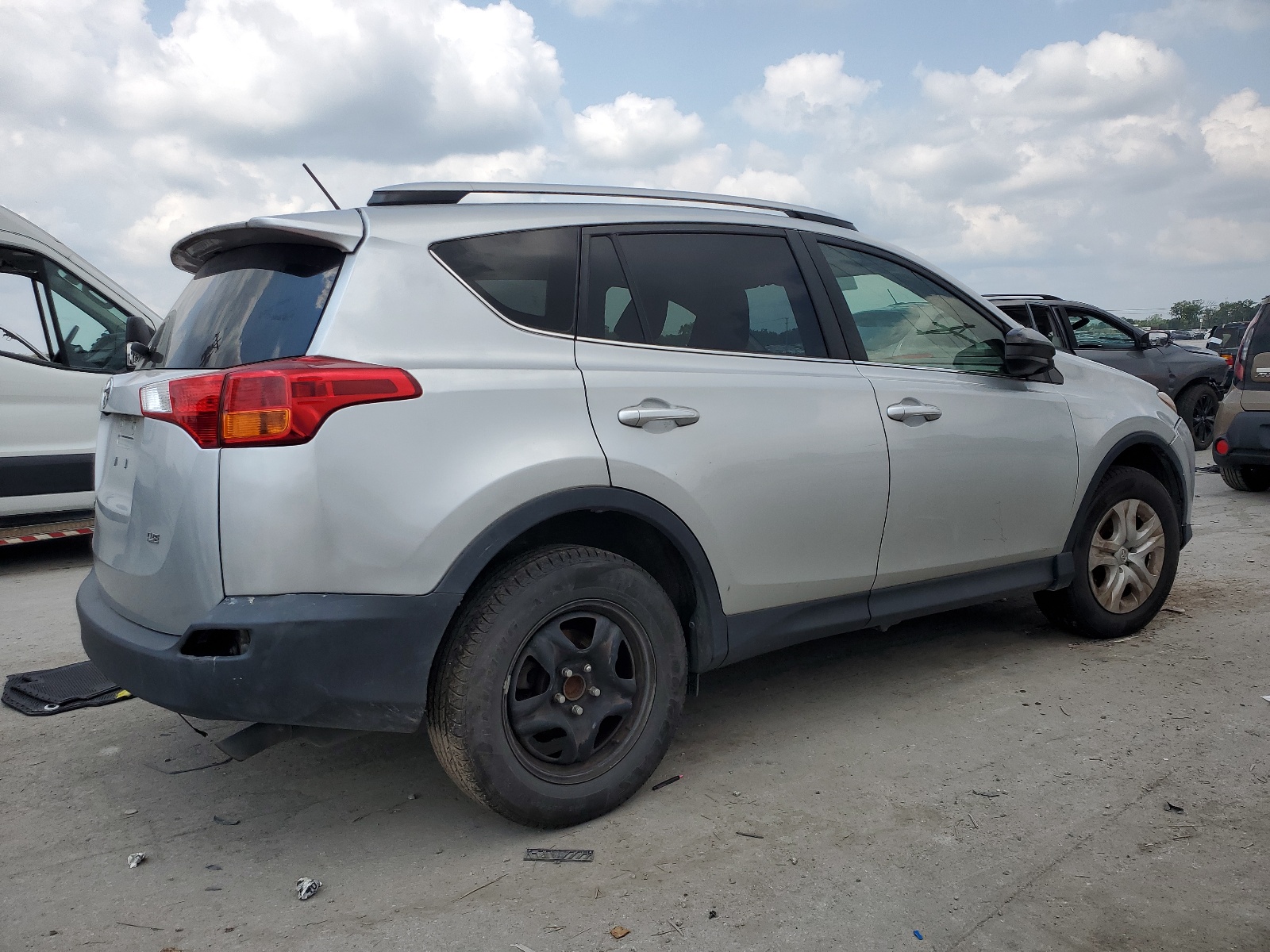 2015 Toyota Rav4 Le vin: JTMZFREV7FD063421