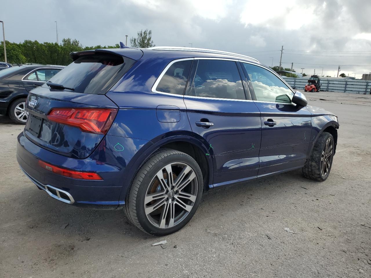 2018 Audi Sq5 Premium Plus VIN: WA1A4AFY1J2008751 Lot: 66777914