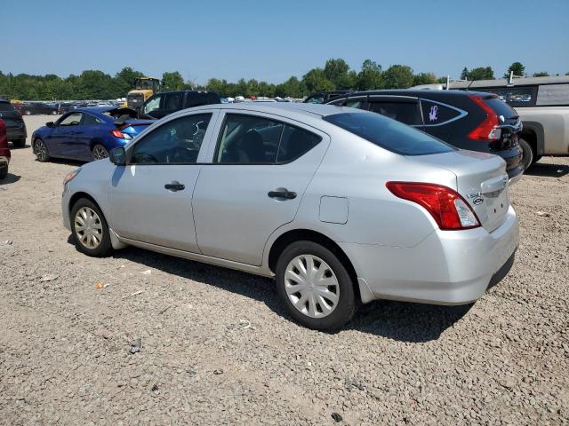  NISSAN VERSA 2015 Srebrny