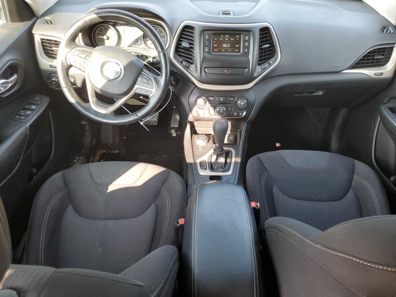 2015 Jeep Grand Cherokee - Image 8