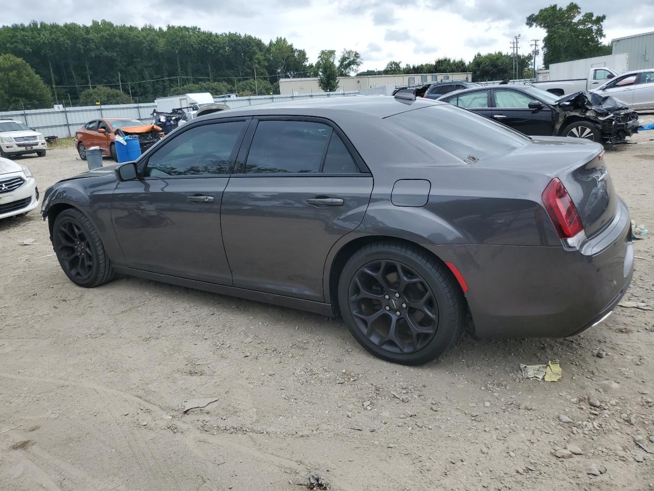 2019 Chrysler 300 S VIN: 2C3CCABG7KH618083 Lot: 69575854