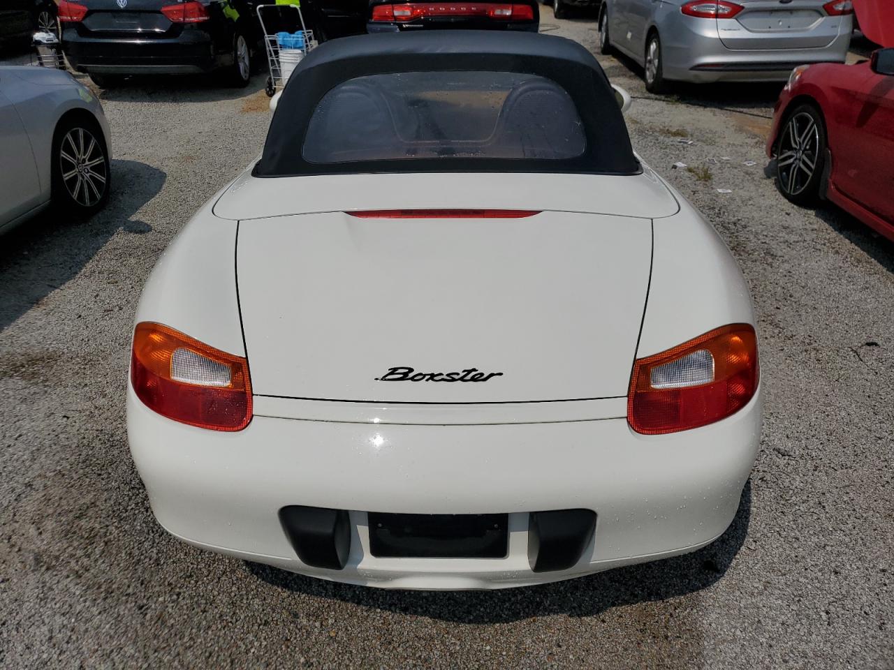 WP0CA2987YU628446 2000 Porsche Boxster