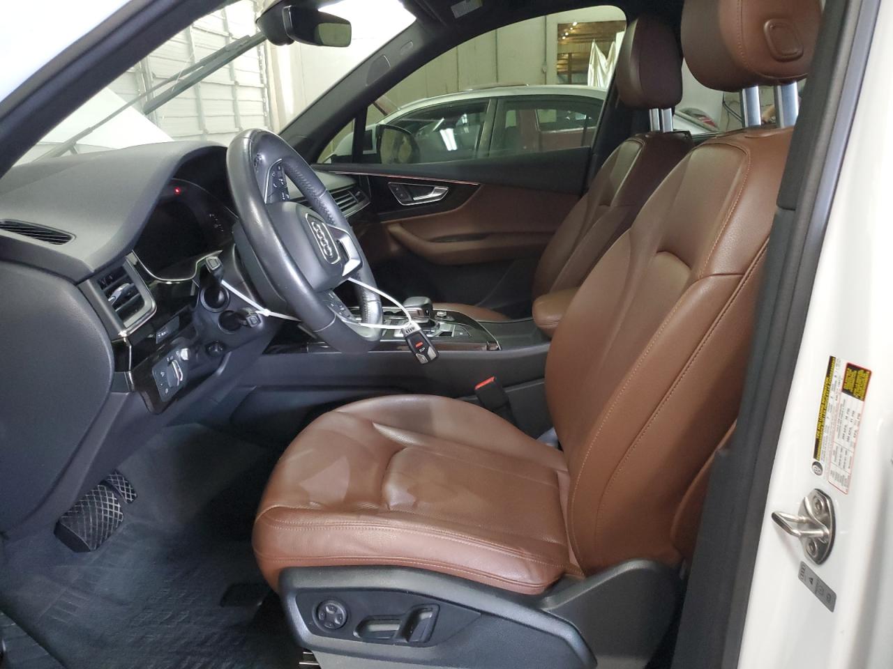 WA1VAAF70JD054996 2018 Audi Q7 Prestige