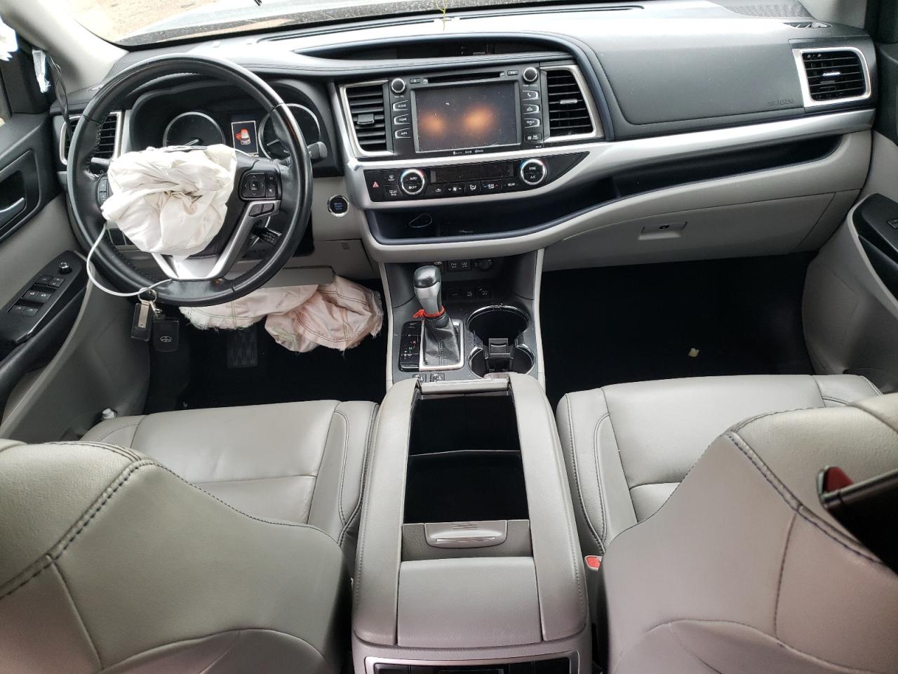 2018 Toyota Highlander Se VIN: 5TDJZRFH9JS860523 Lot: 65316374