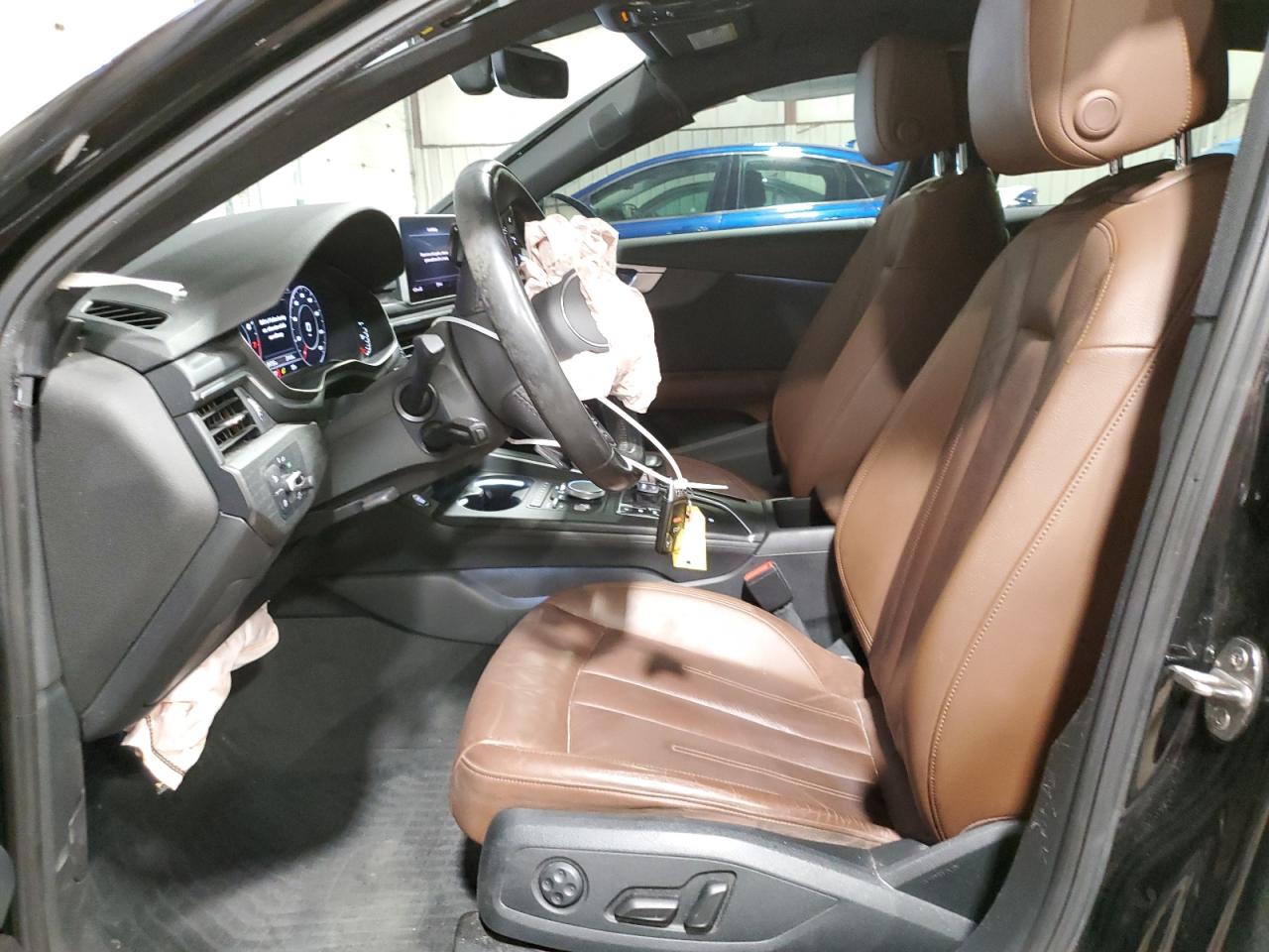 2017 Audi A4 Premium Plus VIN: WAUENAF41HN025556 Lot: 66023464