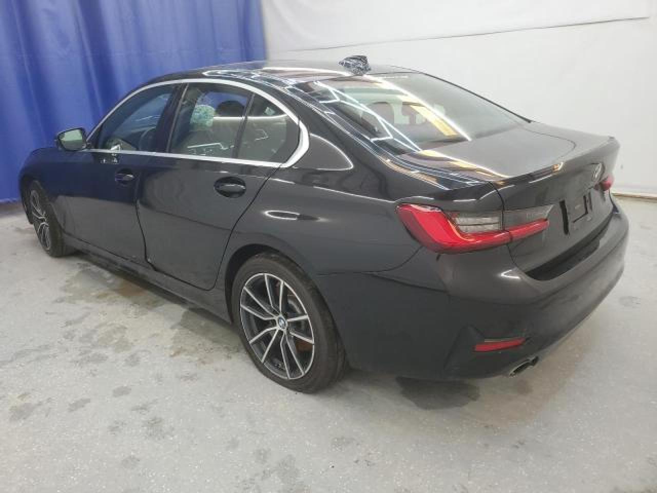 3MW5R1J51K8A04432 2019 BMW 3 SERIES - Image 2