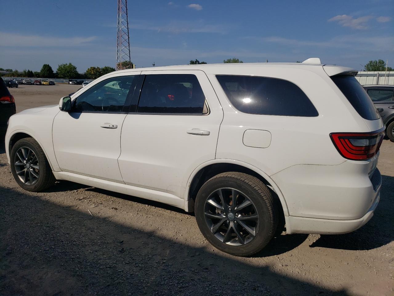 1C4RDJDGXJC359638 2018 DODGE DURANGO - Image 2