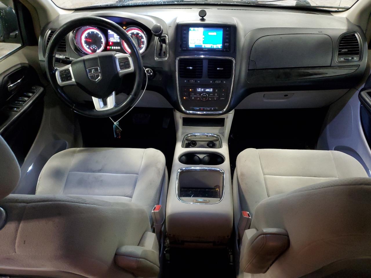 2012 Dodge Caravan - Image 8