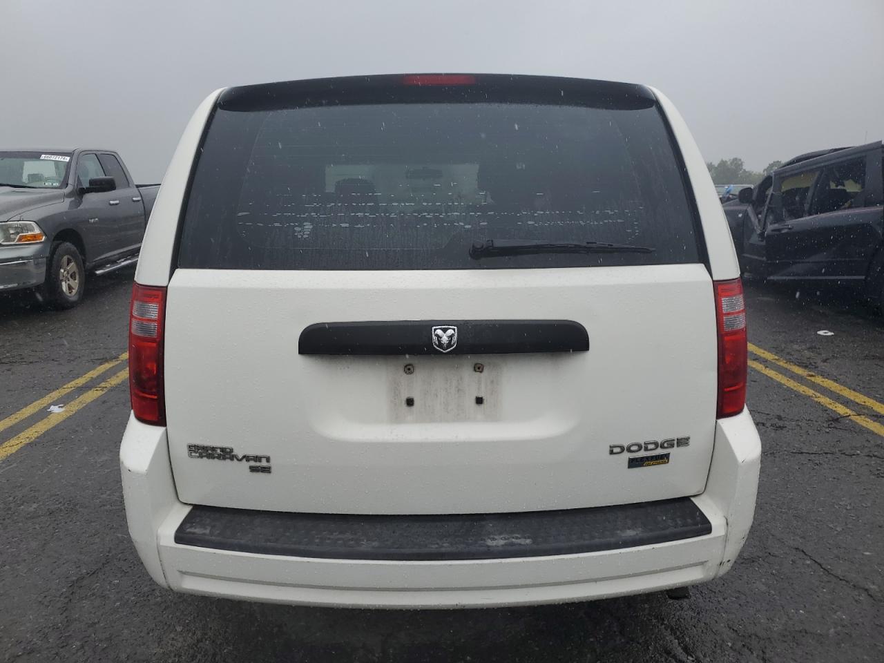 2010 Dodge Grand Caravan Se VIN: 2D4RN4DE8AR385601 Lot: 66531674