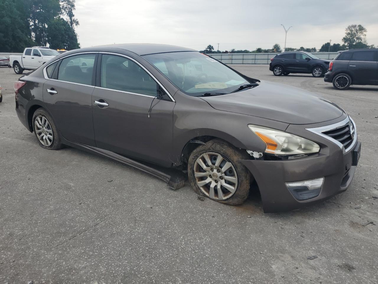 2013 Nissan Altima - Image 4