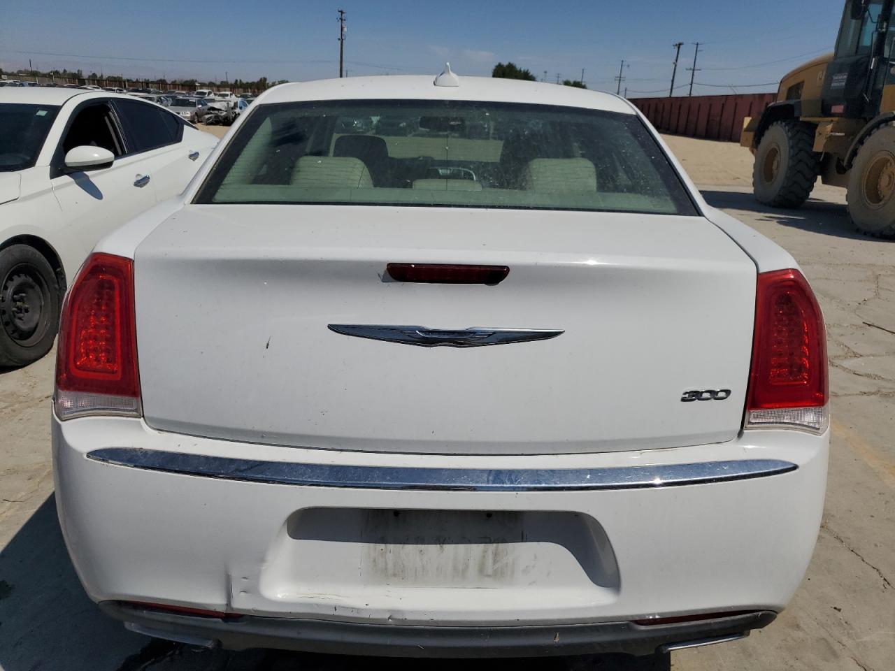 2015 Chrysler 300 Limited VIN: 2C3CCAAG3FH792112 Lot: 66428874