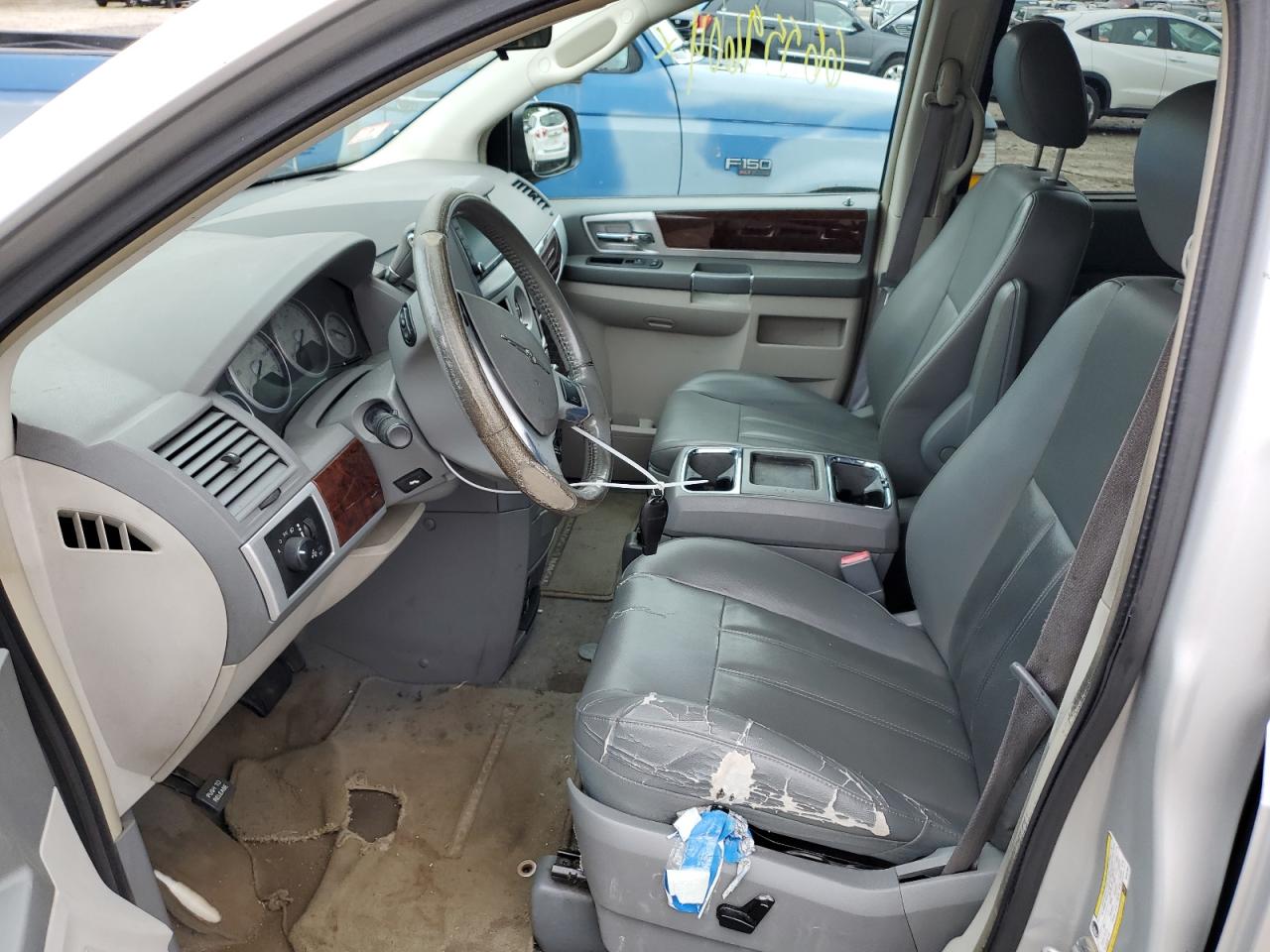 2010 Chrysler Town & Country Touring VIN: 2A4RR5D13AR157066 Lot: 66559604