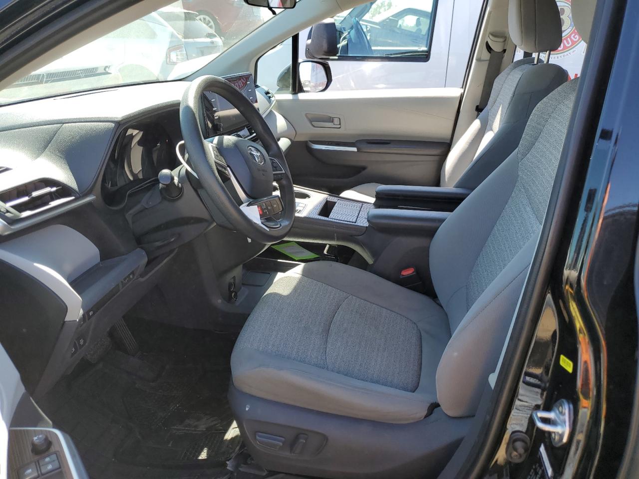 2021 Toyota Sienna Le VIN: 5TDKRKEC4MS014161 Lot: 67727434