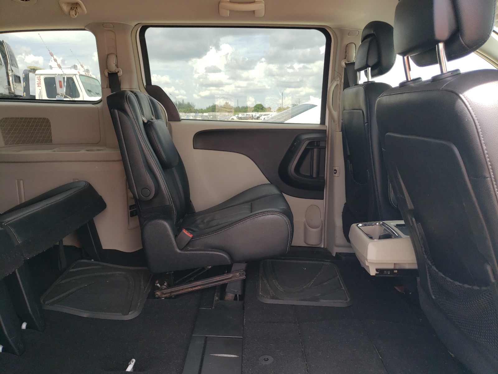 2C4RC1BG6ER435035 2014 Chrysler Town & Country Touring