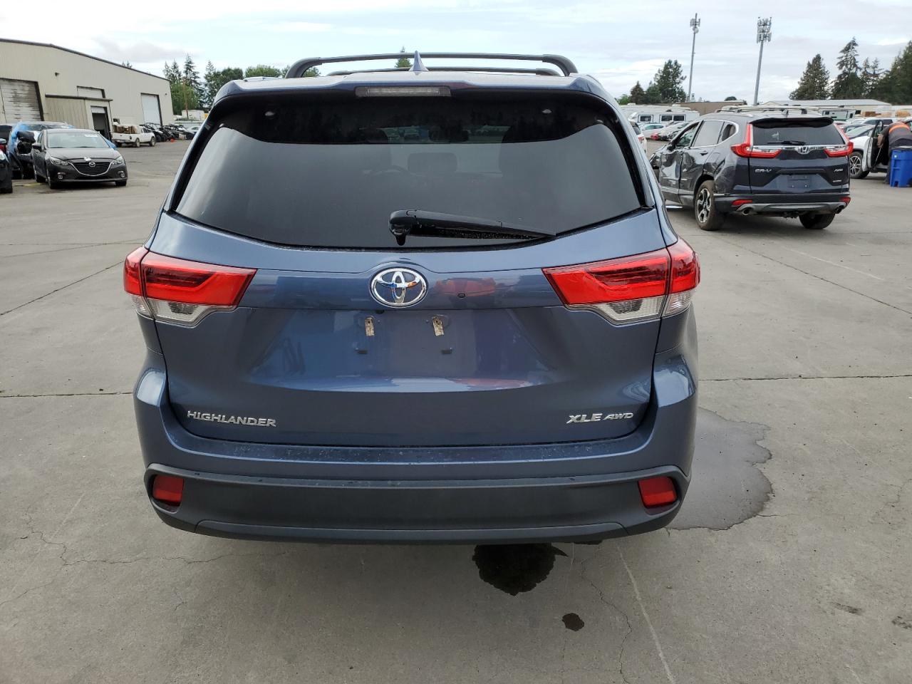 2019 Toyota Highlander Se VIN: 5TDJZRFH2KS986742 Lot: 68298224