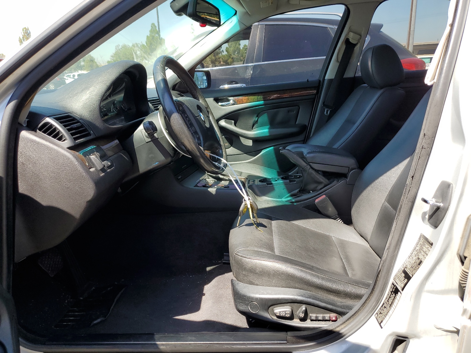 WBAAZ33404KP86464 2004 BMW 325 Is Sulev