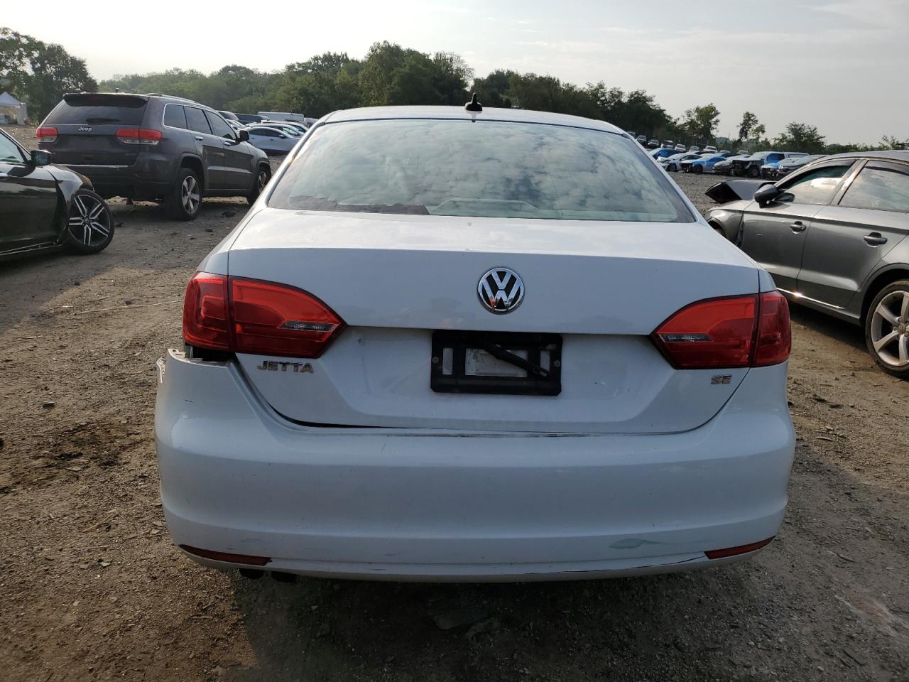 2014 Volkswagen Jetta - Image 6