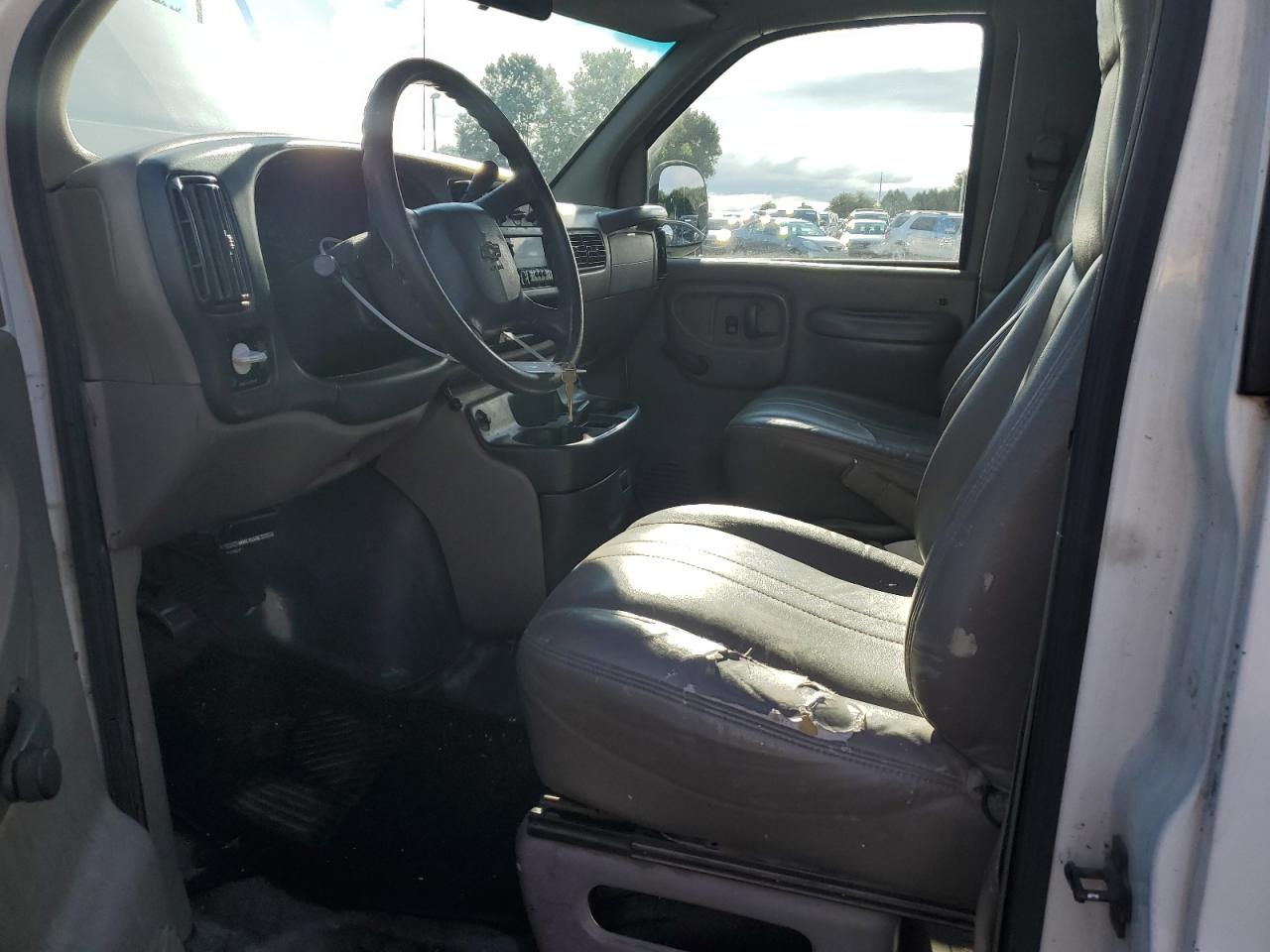 1999 Chevrolet Express G1500 VIN: 1GCEG15W8X1079619 Lot: 67571074