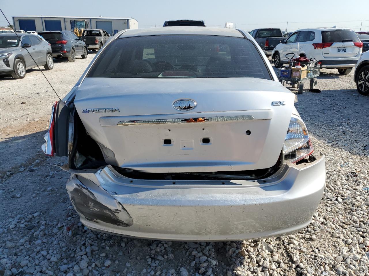 2008 Kia Spectra Ex VIN: KNAFE121085569823 Lot: 68318924