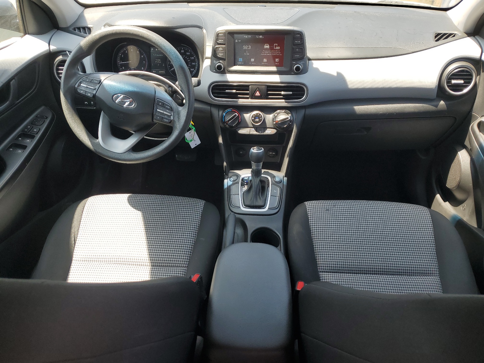 KM8K1CAA0MU705597 2021 Hyundai Kona Se