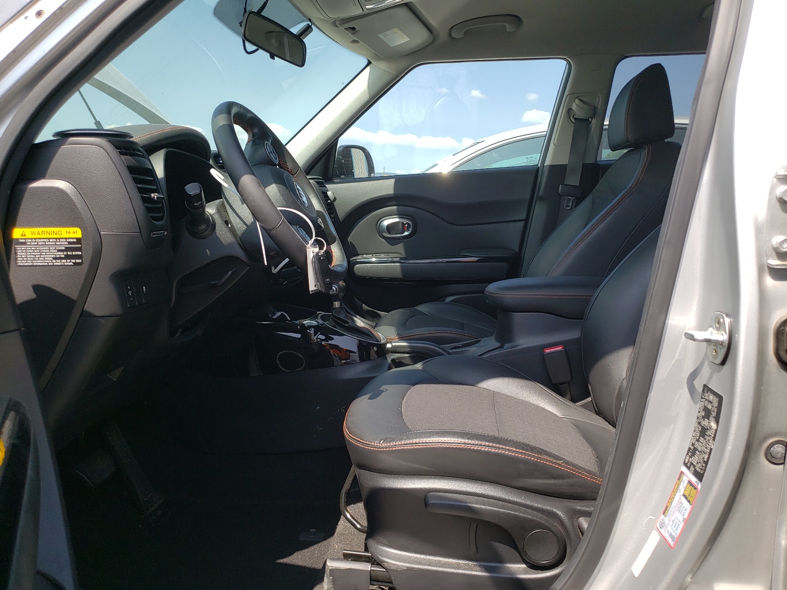 KNDJX3AA3H7446493 2017 Kia Soul !