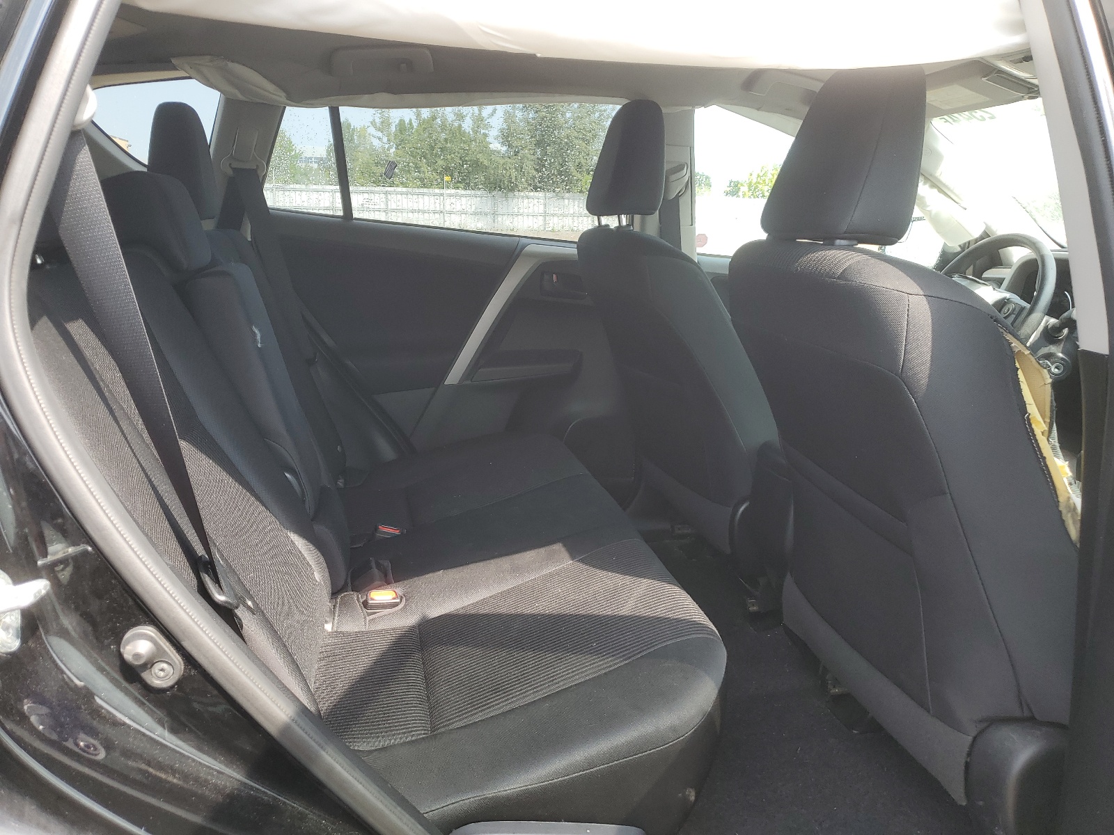 2T3BFREV6HW569913 2017 Toyota Rav4 Le