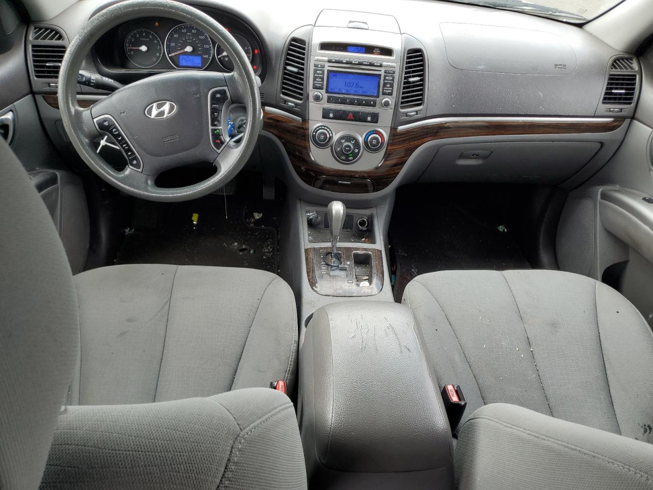 2012 Hyundai Santa Fe - Image 8