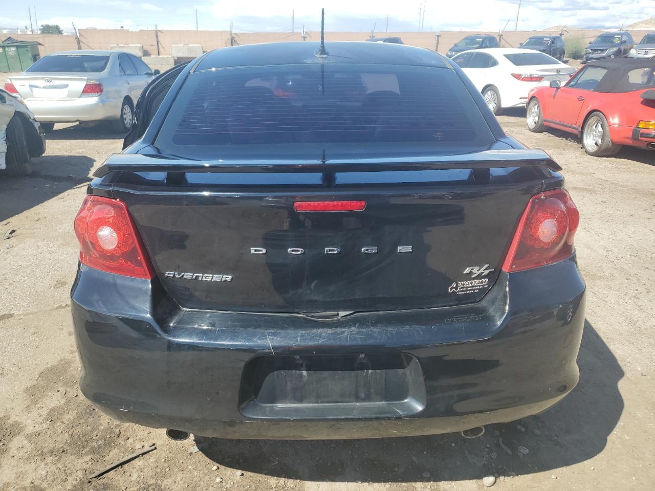 2014 Dodge Avenger R/T VIN: 1C3CDZBG5EN139359 Lot: 68384374