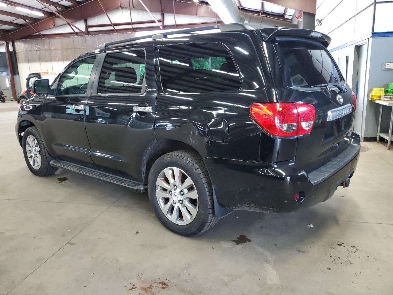 2011 Toyota Sequoia Limited VIN: 5TDJY5G14BS046018 Lot: 65826964
