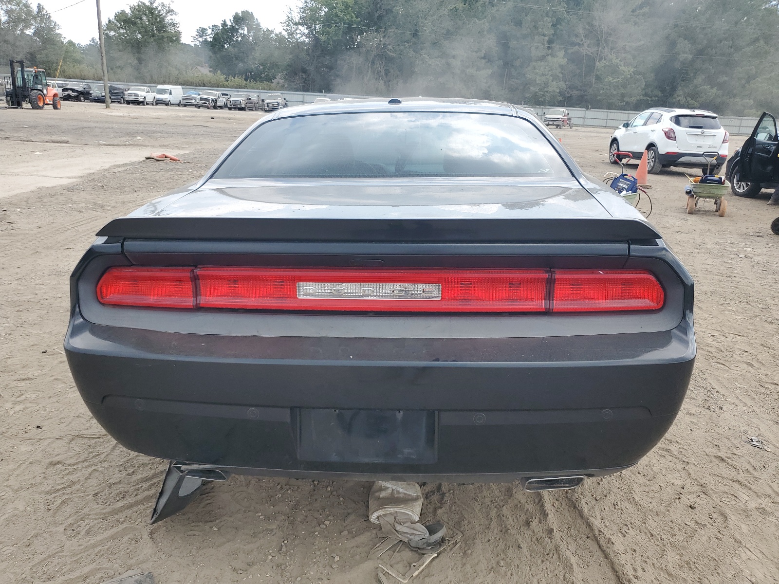 2014 Dodge Challenger Sxt vin: 2C3CDYAG7EH137018