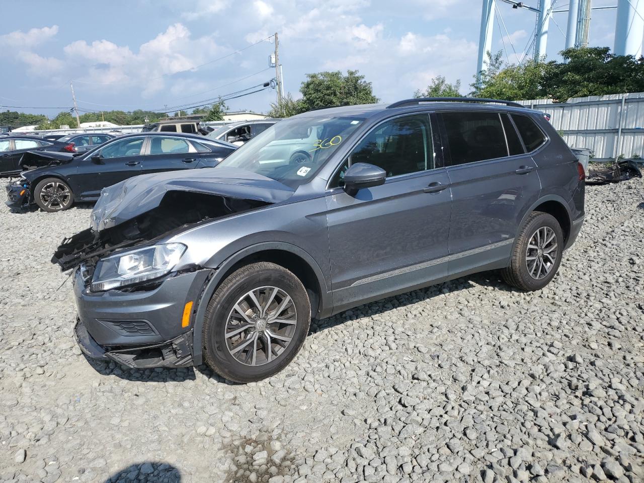 3VV2B7AX3LM037960 2020 VOLKSWAGEN TIGUAN - Image 1