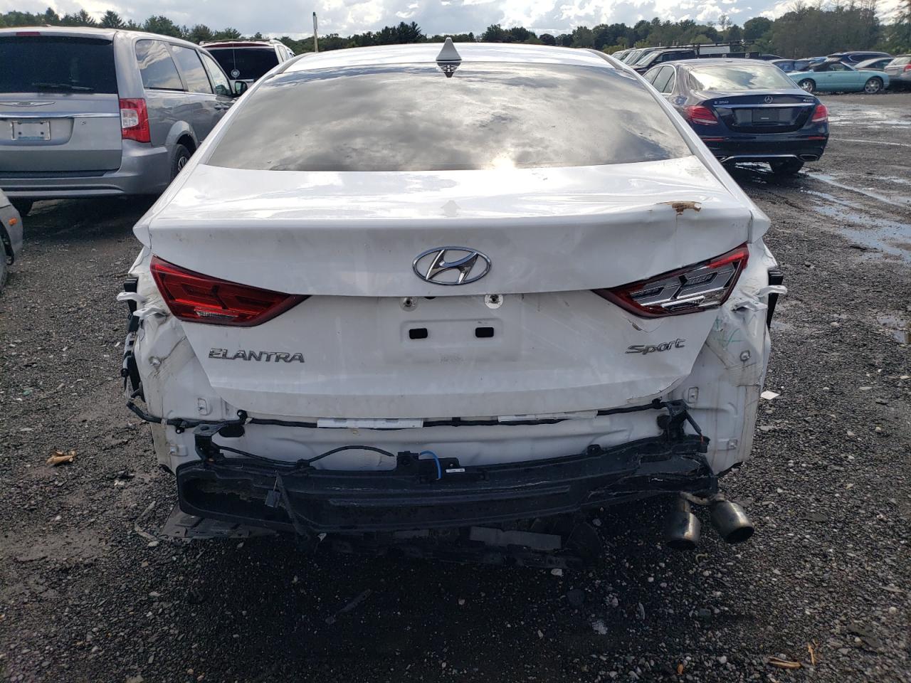 KMHD04LB2JU667325 2018 Hyundai Elantra Sport