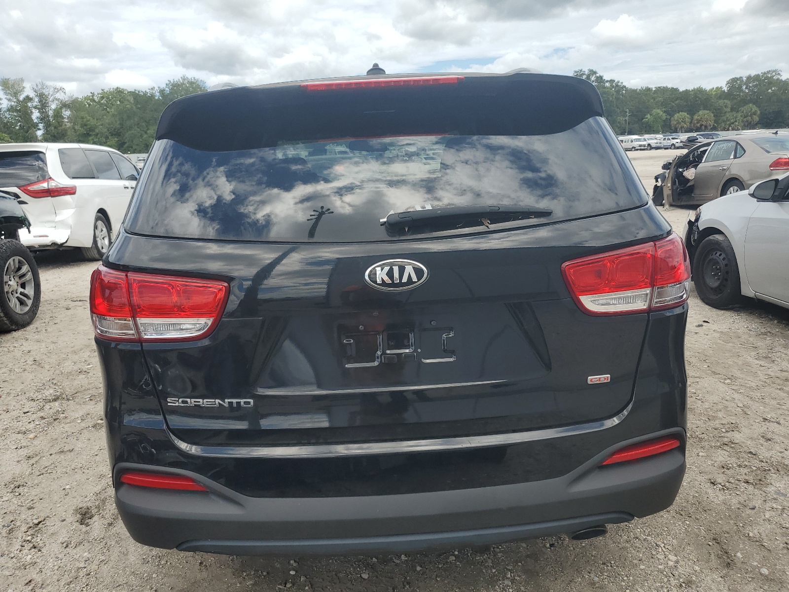 2016 Kia Sorento Lx vin: 5XYPG4A38GG145916