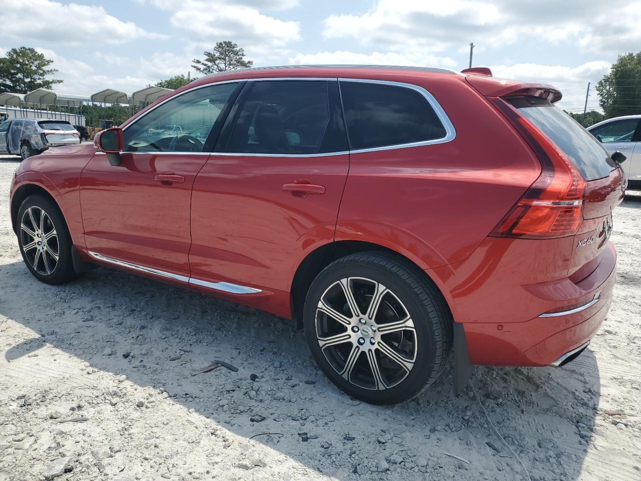 LYV102DLXKB227688 2019 VOLVO XC60 - Image 2