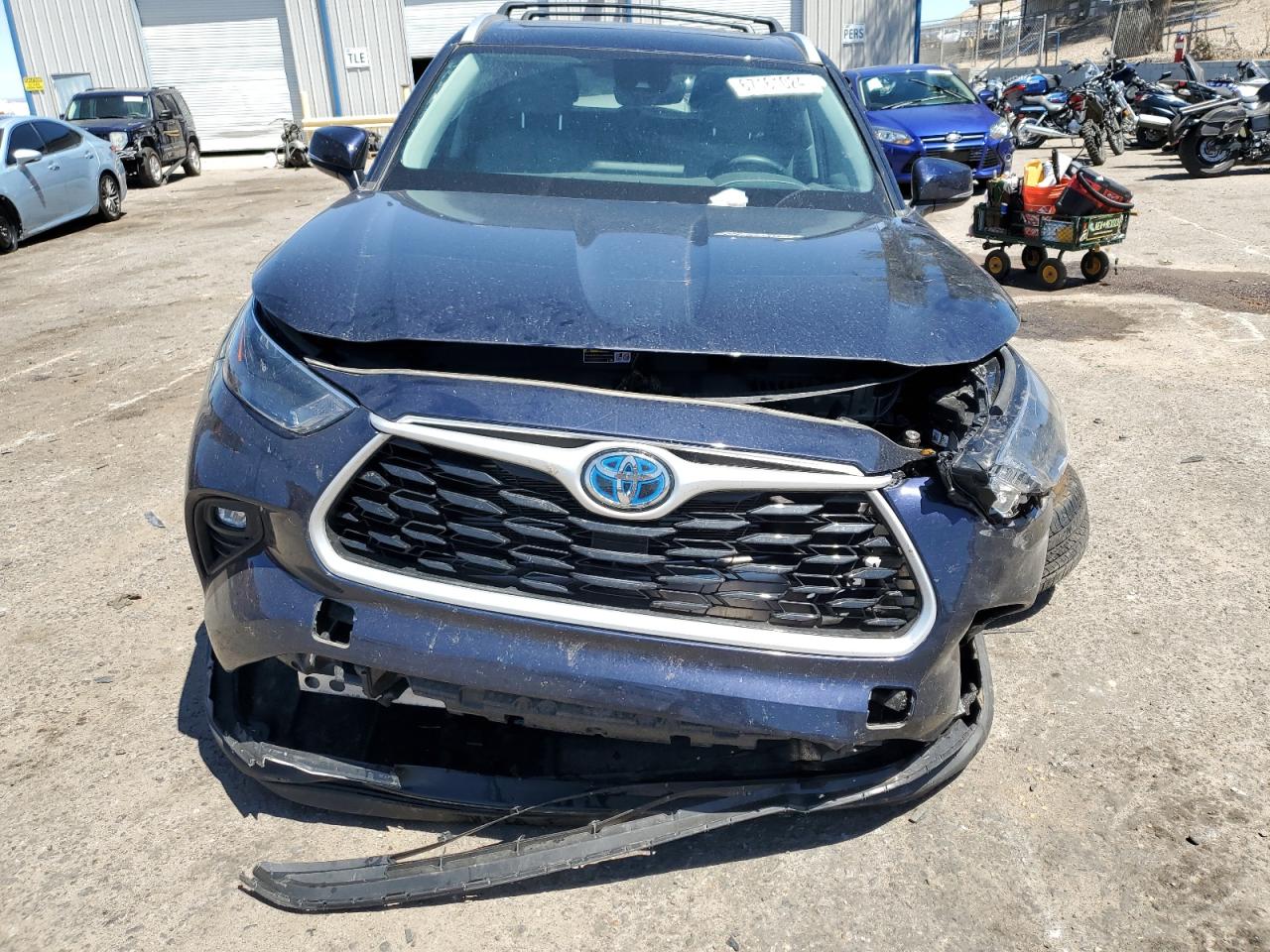 VIN 5TDKBRCH6PS133619 2023 TOYOTA HIGHLANDER no.5