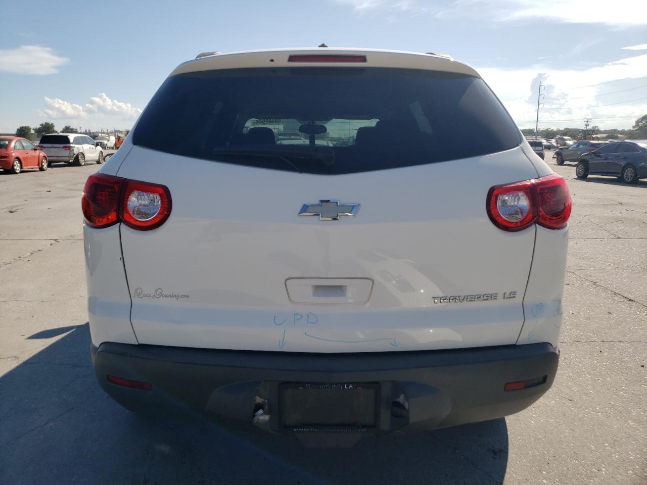 2011 Chevrolet Traverse Ls VIN: 1GNKREED3BJ411758 Lot: 68882944