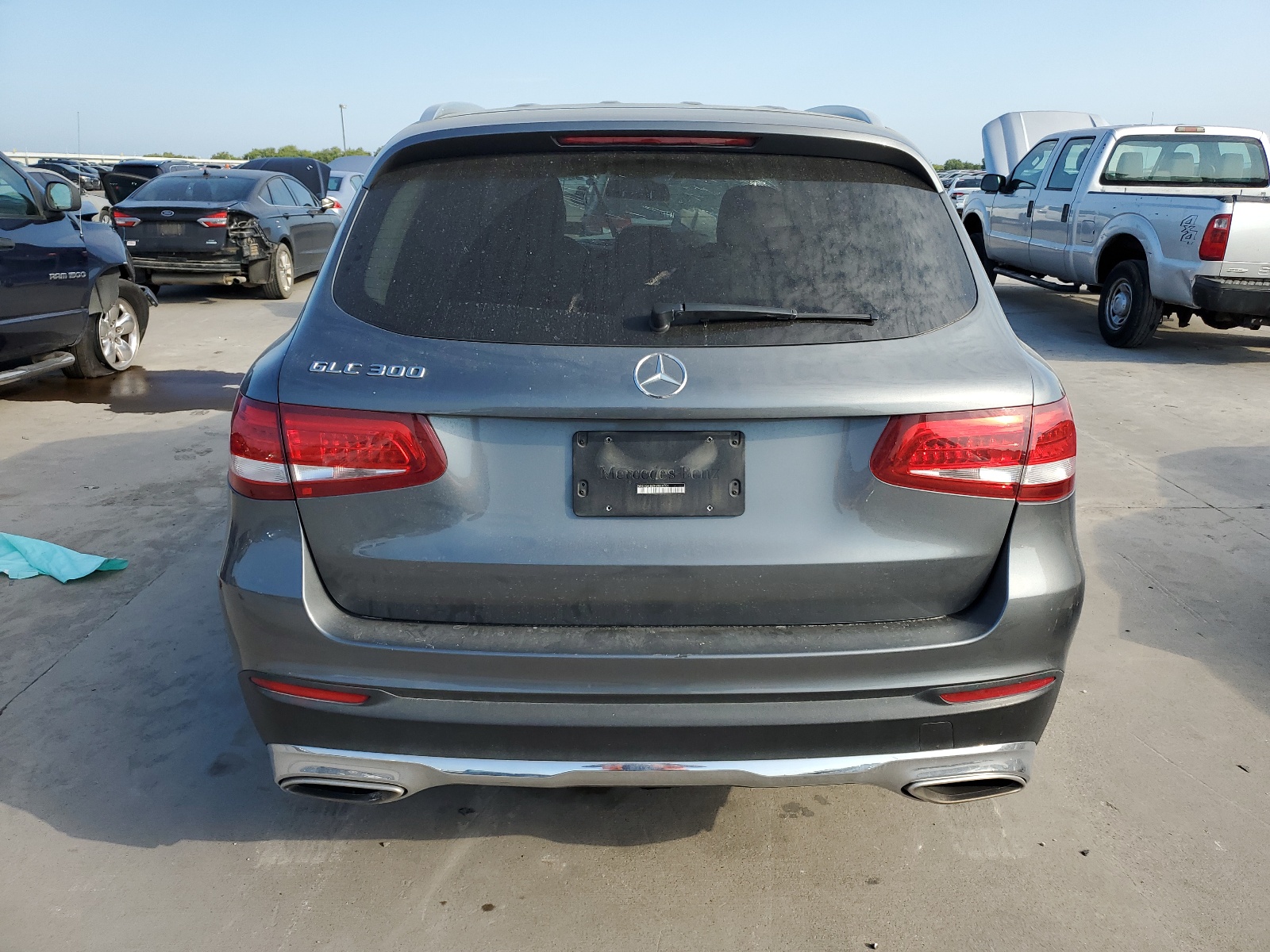 WDC0G4JB2HV009701 2017 Mercedes-Benz Glc 300