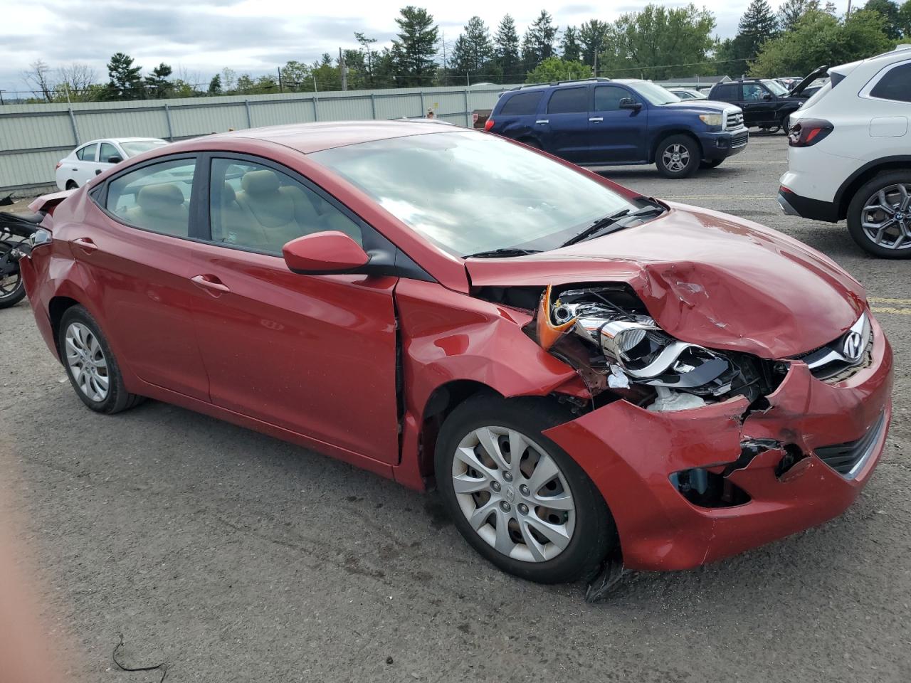 2012 Hyundai Elantra - Image 4