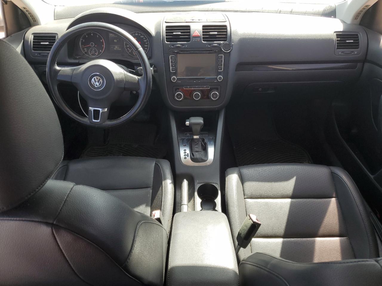 2010 Volkswagen Jetta Wolfsburg VIN: 3VWRJ7AJ5AM039036 Lot: 72341324