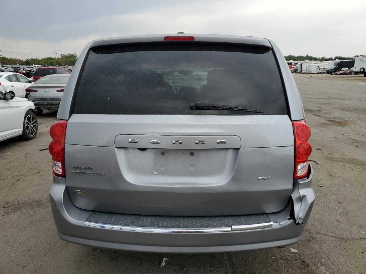 2C4RDGCG6HR842775 2017 Dodge Grand Caravan Sxt