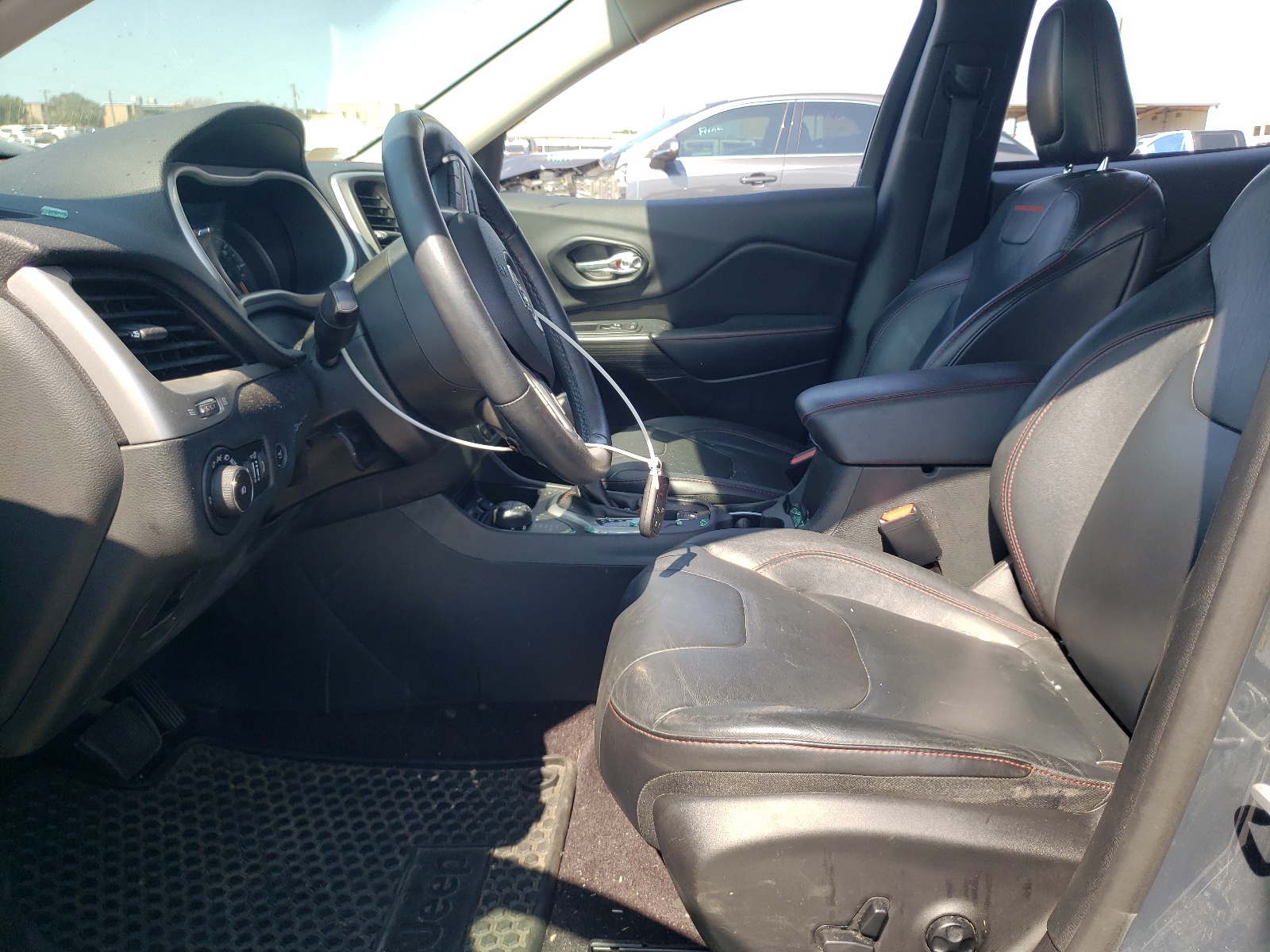 1C4PJMBSXGW245719 2016 Jeep Cherokee Trailhawk