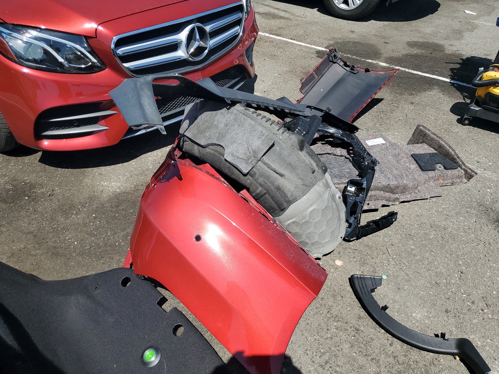 WDDZF4JB8KA580842 2019 Mercedes-Benz E 300